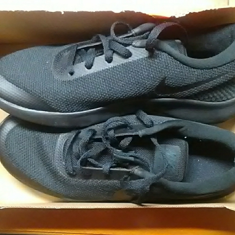 W NIKE FLEX EXPERIENCE RN 7